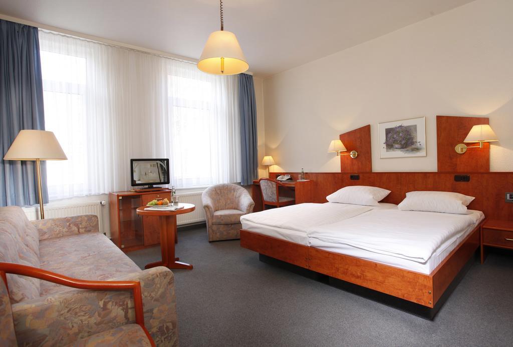 Hotel Stadt Hannover Gottinga Esterno foto